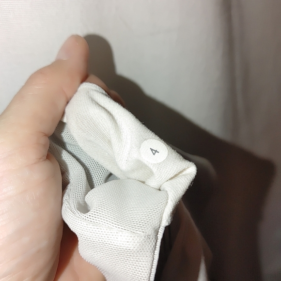 Lululemon Built‎ in Bra Tank Black White Sheer Panel Logo Detail Size 4 - Picture 6 of 7